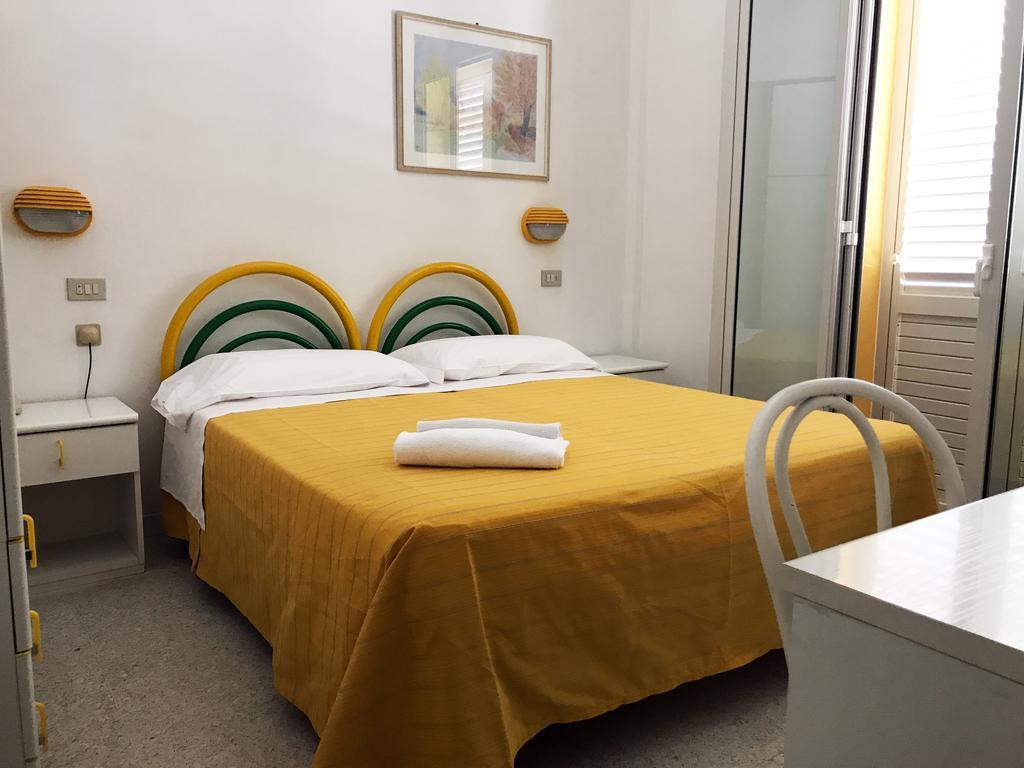 Hotel Vienna Senigallia Exterior photo